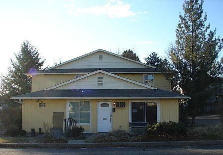 1st image of 2704 E 44th Ave