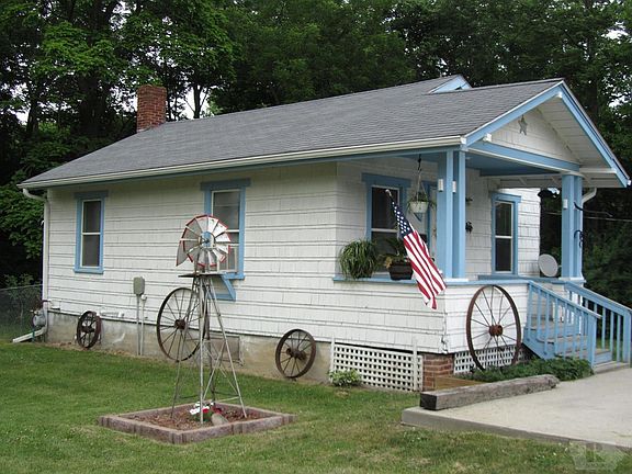 4th image of this home