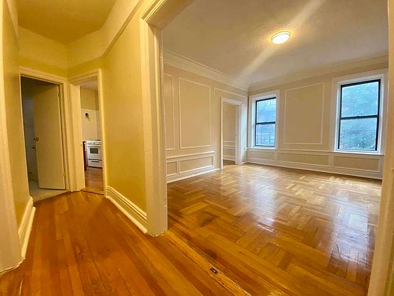 4th image of 501 E 21st St #2D