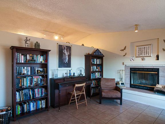4th image of 9771 E Bennett Dr