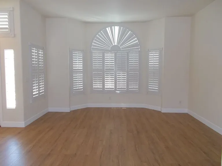112 Golf Course St — Photo 5