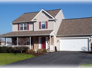 223 W Newport Rd, Lititz, PA 17543