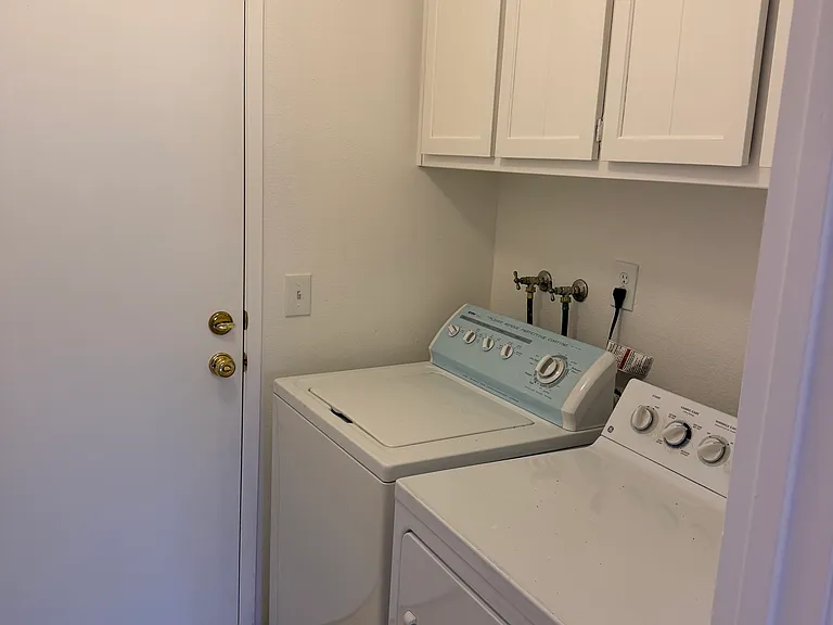 74 Delegado Ct — Photo 10