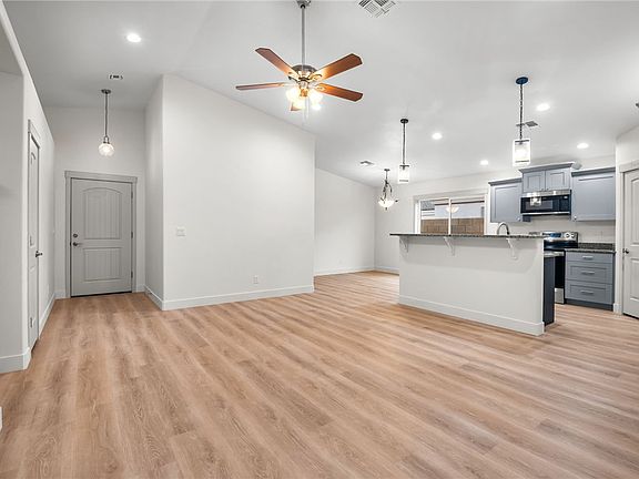 3rd image of 3636 N irving Street