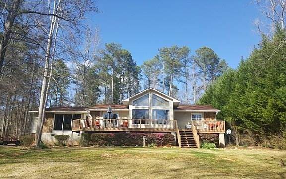 2nd image of 119 Crooked Creek Ln