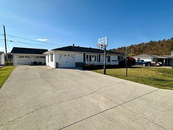 3rd image of 921 Linda Vista Dr