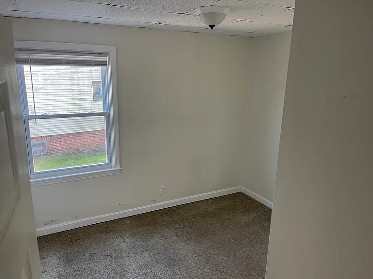 32 Maple St #1 — Photo 6