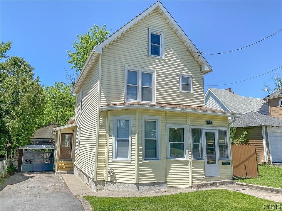 1st image of 39 N Division St