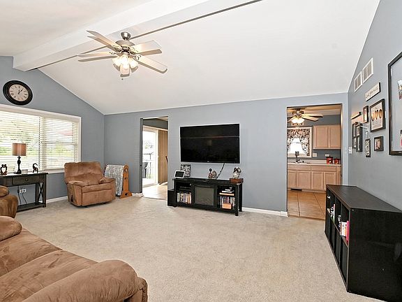 2nd image of 2108 Hastings Dr