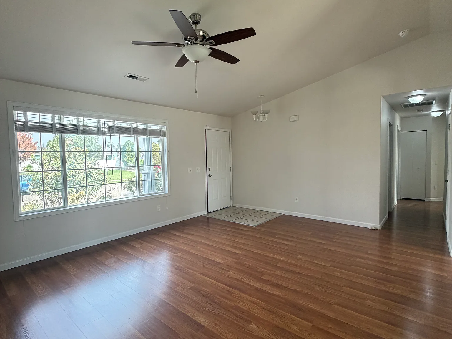 4902 Sierra Dr — Photo 4