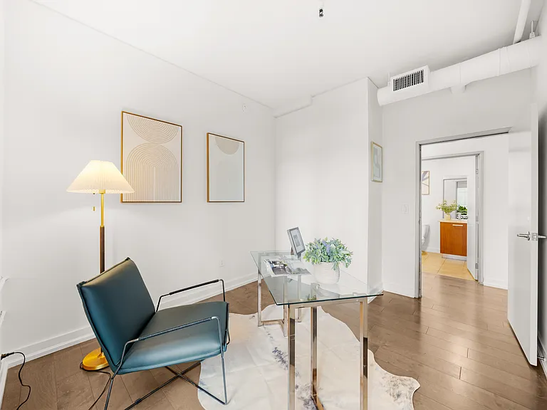 645 W 9th St #303 — Photo 14