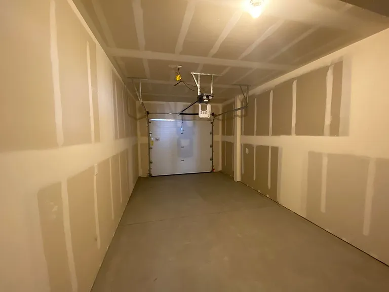 616 Mesa Canyon Ln — Photo 15