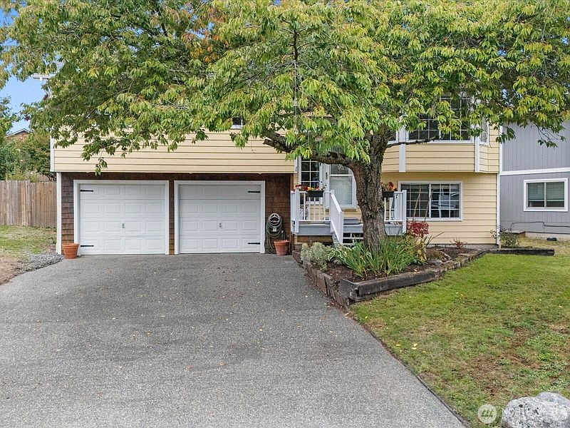 3rd image of 414 97th Avenue SE