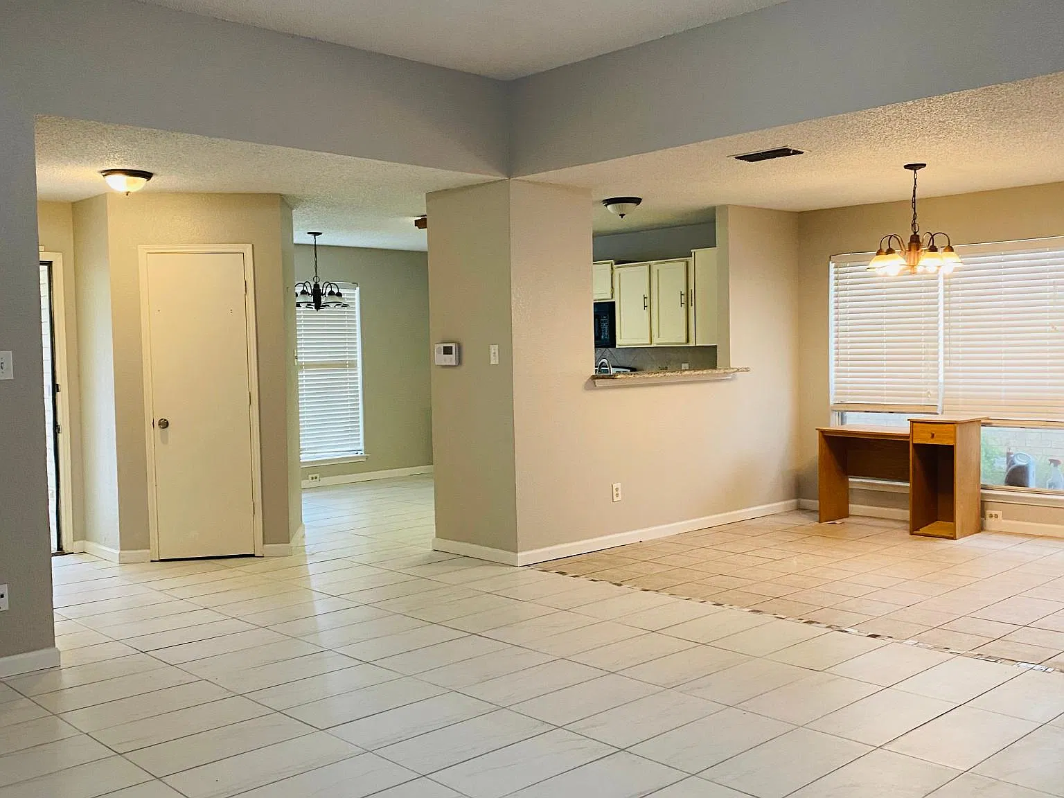 525 Sea Rim Dr — Photo 3