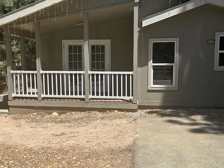 455 Kern Ave — Photo 1