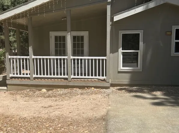 455 Kern Ave, Sugarloaf, CA 92386