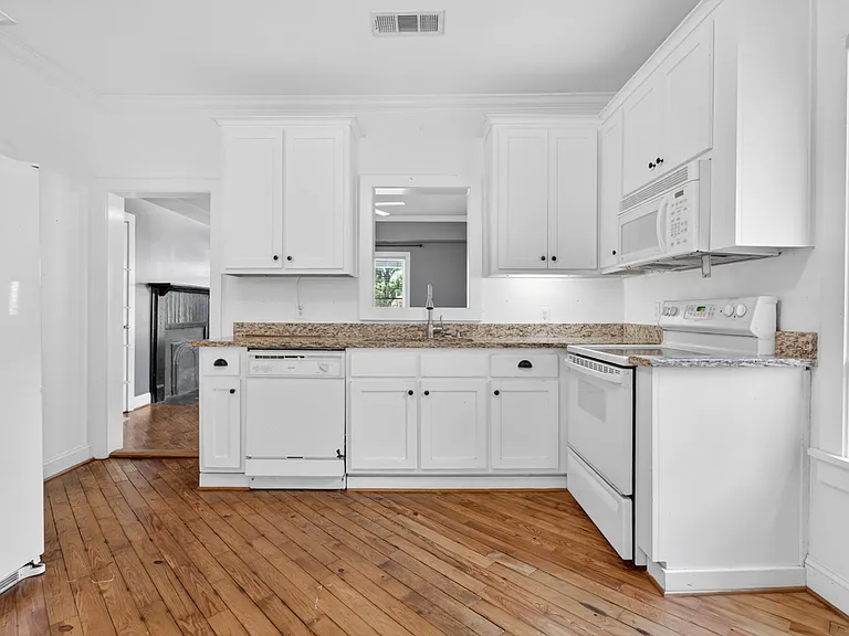 116 Mill St #A — Photo 9