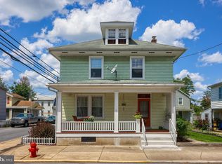 126 W Ferdinand St, Manheim, PA 17545