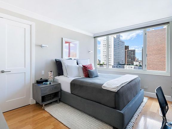 5th image of 130 W 67th St APT 24B
