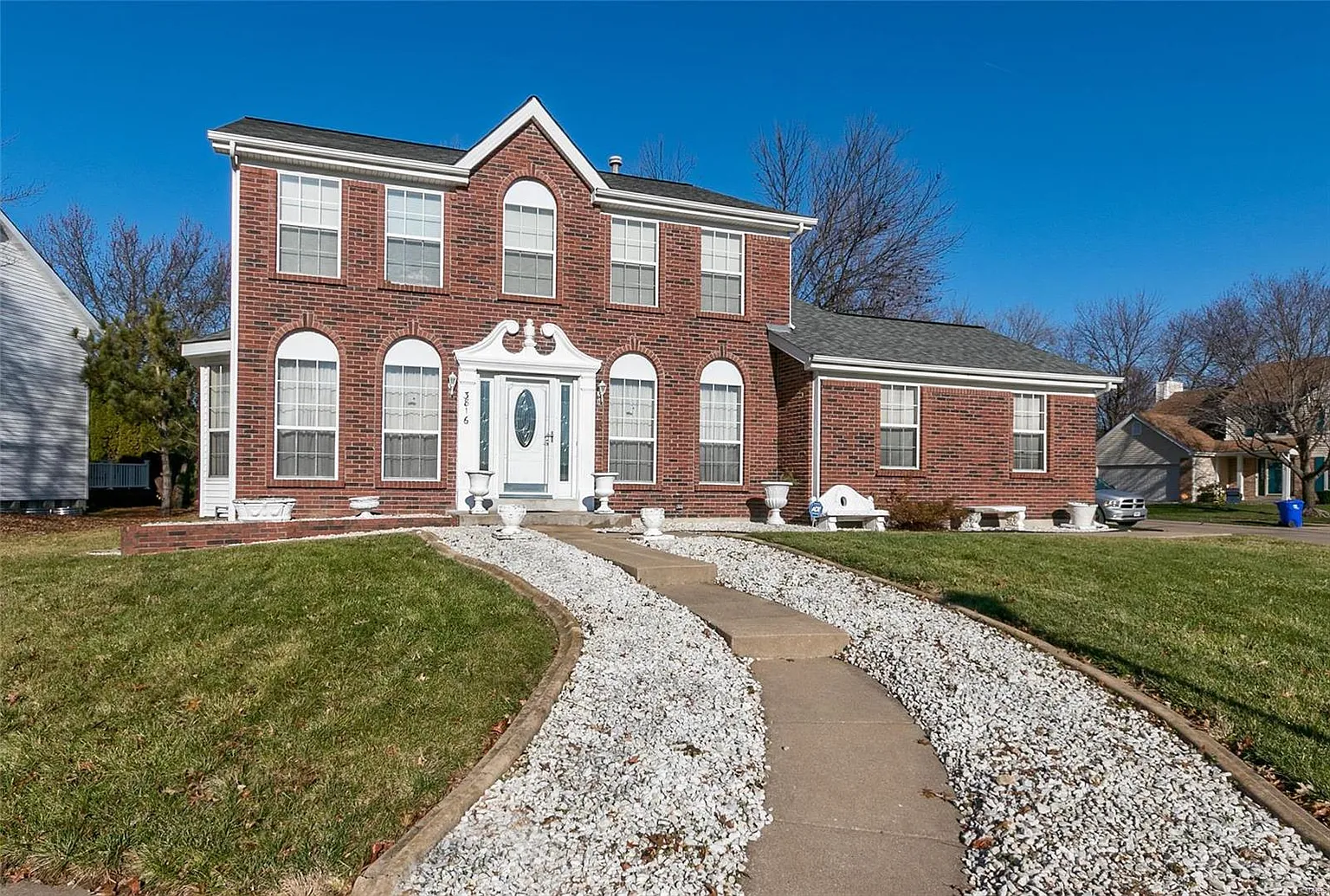 3816 Kentucky Derby Dr photo 1