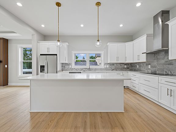 4th image of 3126 17th St S