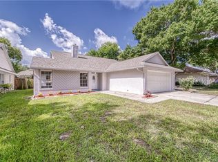 1424 High Knoll Dr, Brandon, FL 33511