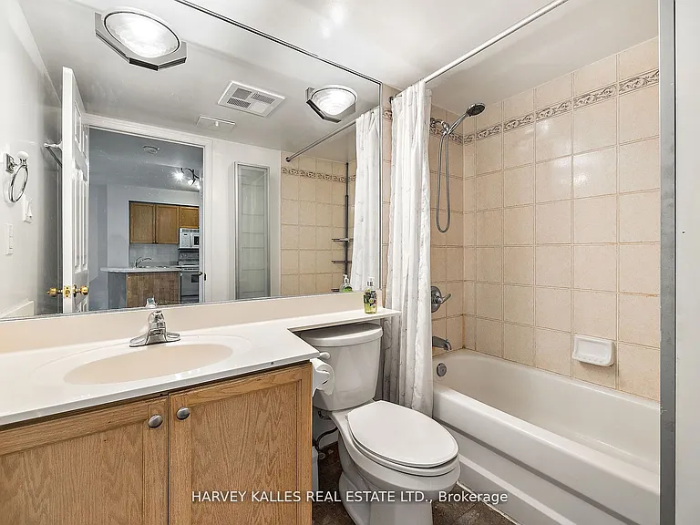 109 Front St E #512 — Photo 18
