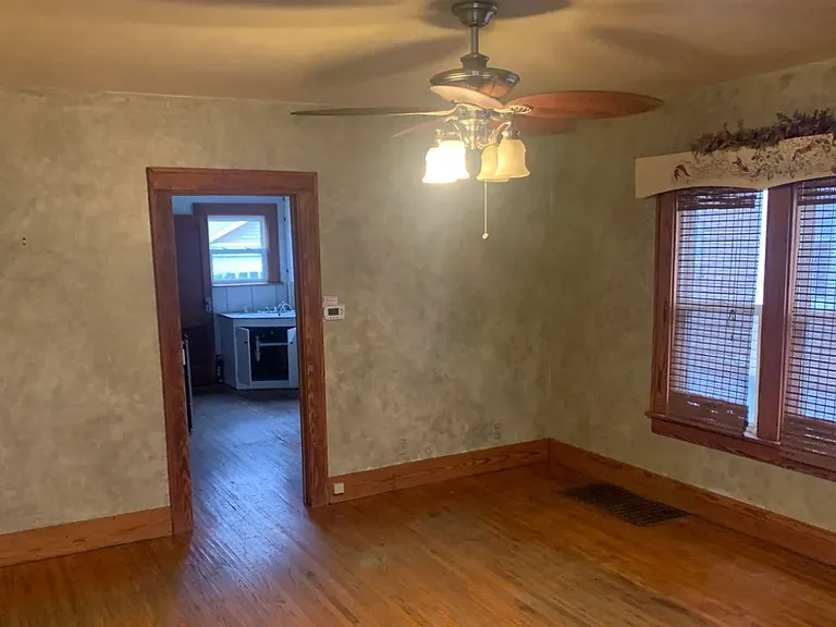 2314 N Central Ave — Photo 2