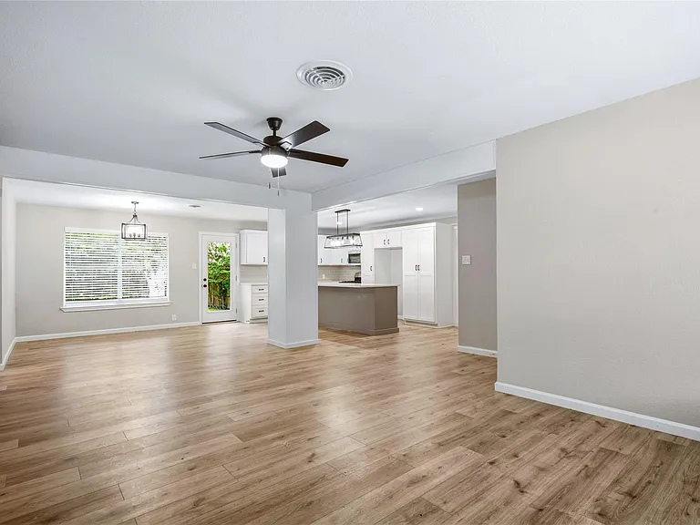 1006 N Grant Dr — Photo 6