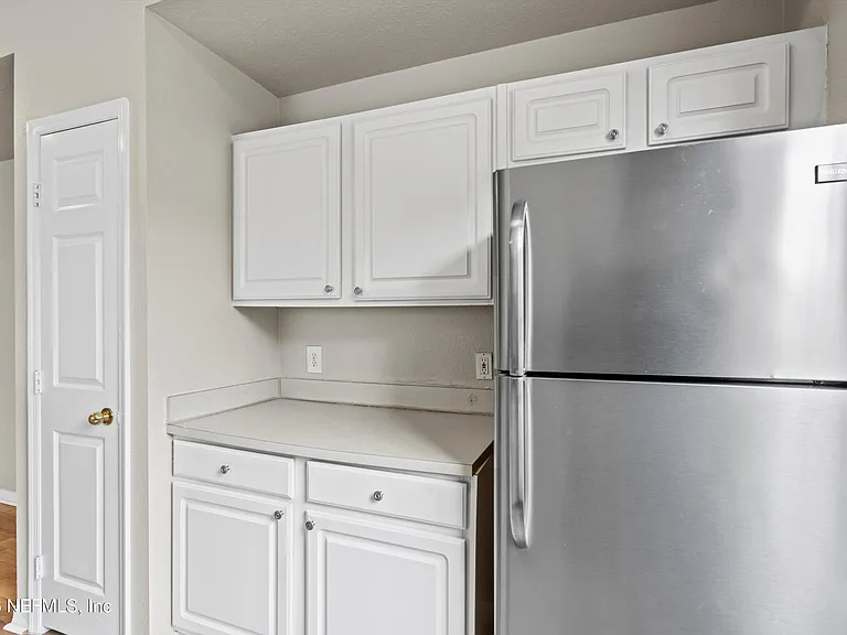 13700 Richmond Park Dr N #701 — Photo 13
