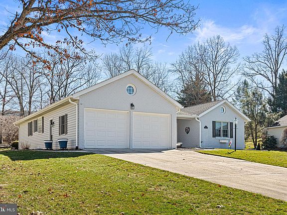 2nd image of 6839 Fairway Dr E