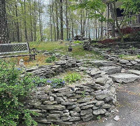 STONEWK LEADING TO FROG POND