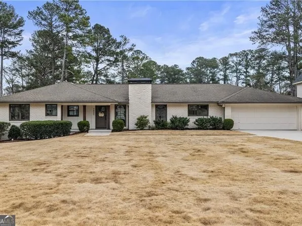 4855 Lansbury Dr, Sandy Springs, GA 30342