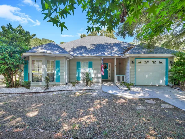 56 Le Moyne Dr, Beaufort, SC 29907