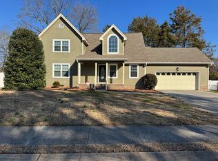 8301 Wexford Ln, Chattanooga, TN 37421