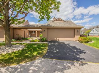 2114 W Norfolk Ct #81, Mequon, WI 53092
