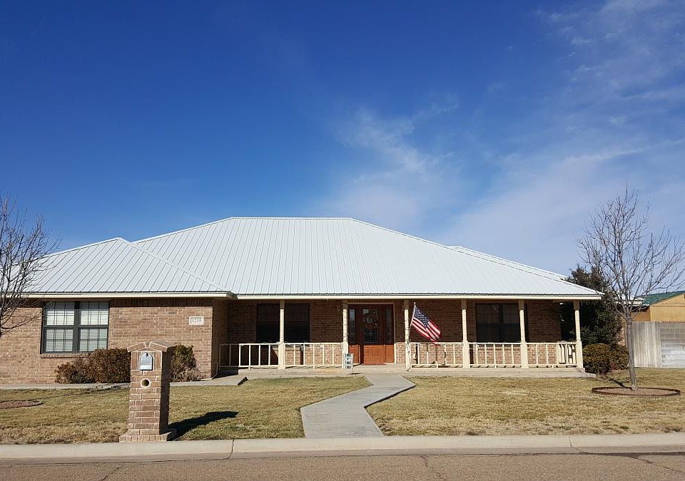 1st image of 1235 Oakwood Cir