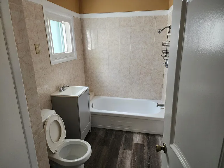 815 Avery Ave — Photo 8