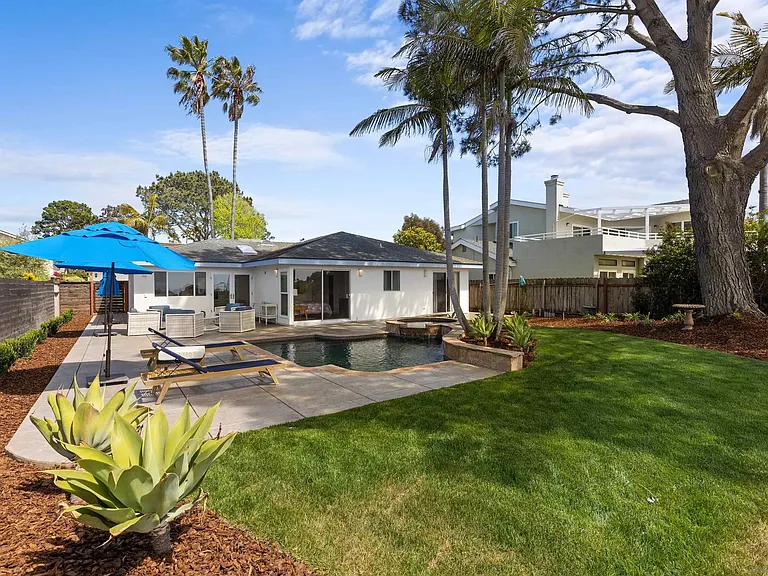 14186 Half Moon Bay Dr — Photo 32
