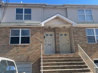 2930 Hylan Blvd #1, Staten Island, NY 10306