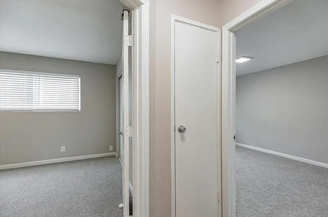 341 Greenoch Way — Photo 6