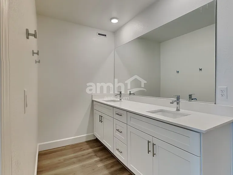 7926 Escolta Ct — Photo 16