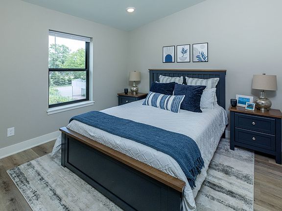 5th image of 6365 Balsam Dr