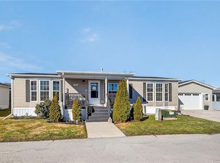 3033 Townline Rd #211, Fort Erie, ON L0S 1S0
