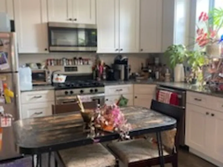 635 W Girard Ave #D — Photo 5