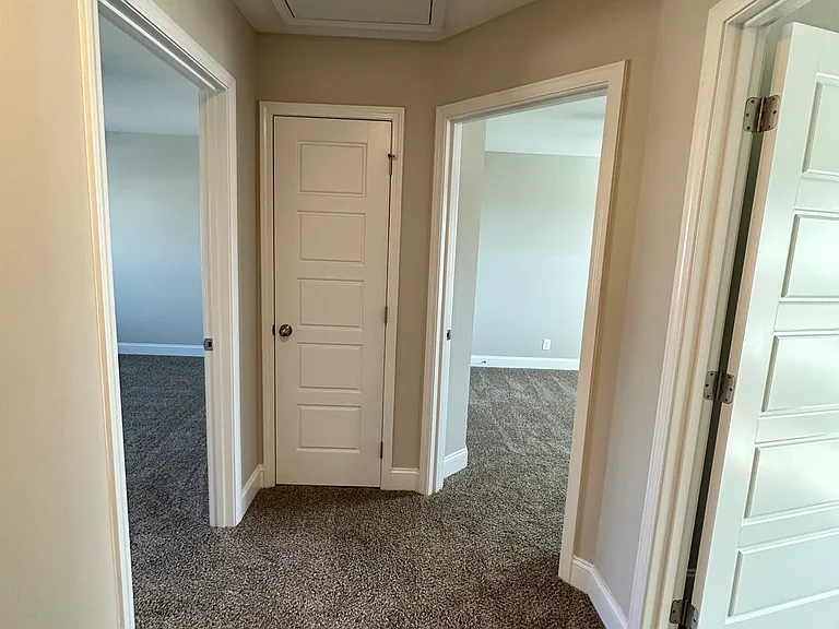 2621 Rafiki Dr — Photo 4