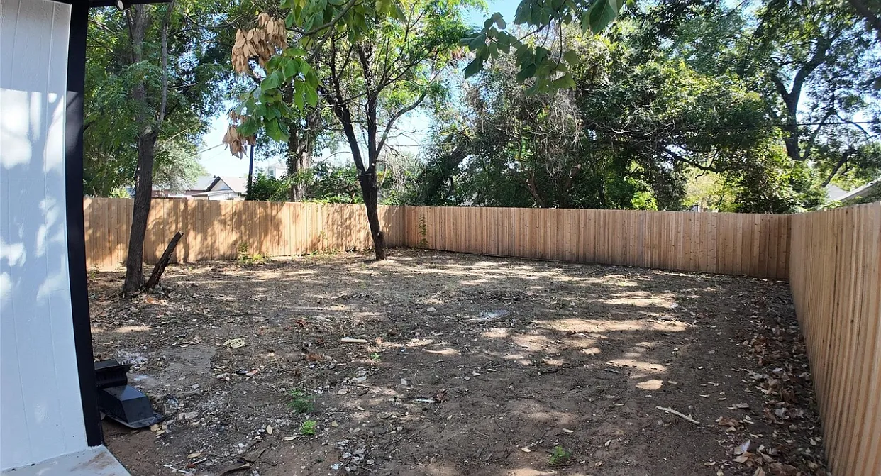 3 bed, 1421 sqft, $1,795 — Photo 2