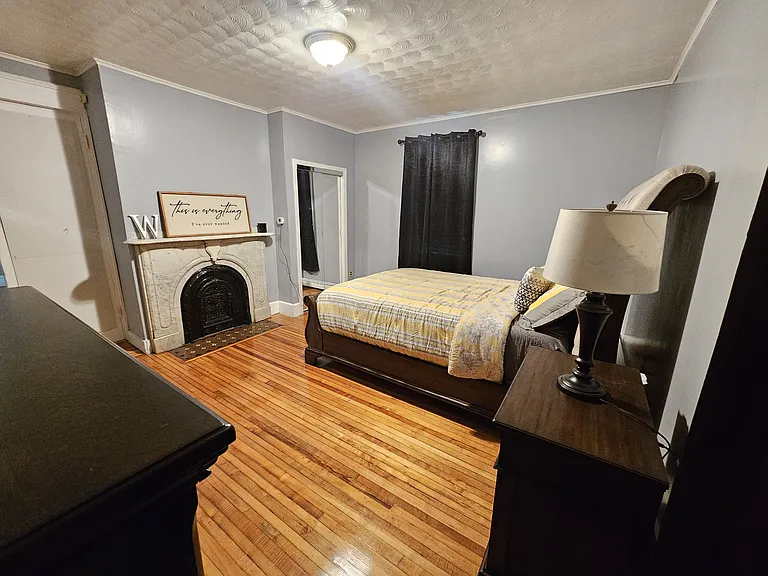 28 Cedar St #1 — Photo 6