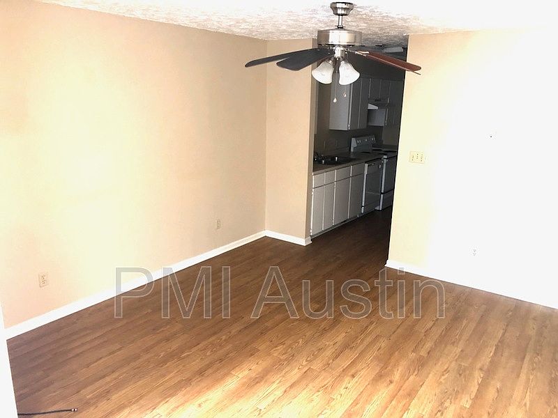 1st image of 908 N Lbj Dr APT 7