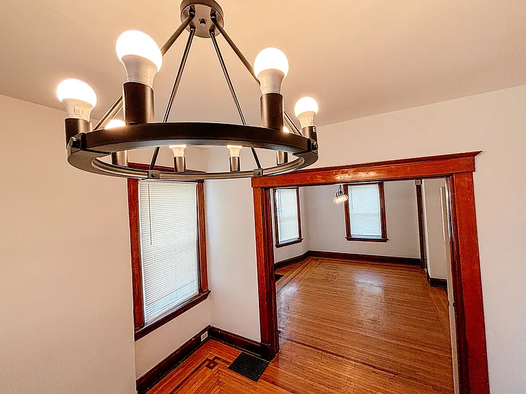 3550 Woodburn Ave — Photo 3